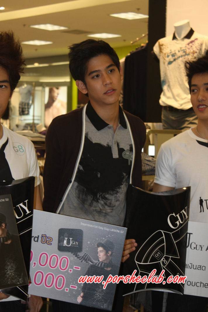 พอร์ช ศรัณย์ ใน งานประกวด U Guys by guy guy Laroche @ โรบินสัน รัตนาธิเบต ค่ะ