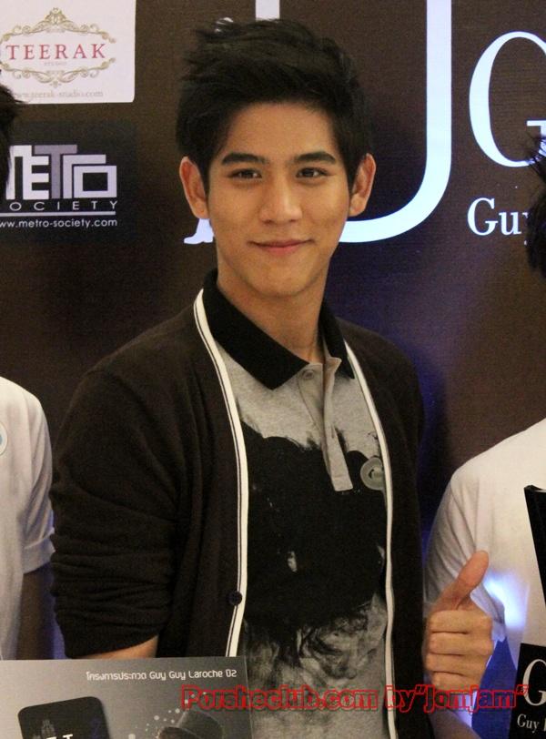 พอร์ช ศรัณย์ ใน งานประกวด U Guys by guy guy Laroche @ โรบินสัน รัตนาธิเบต ค่ะ