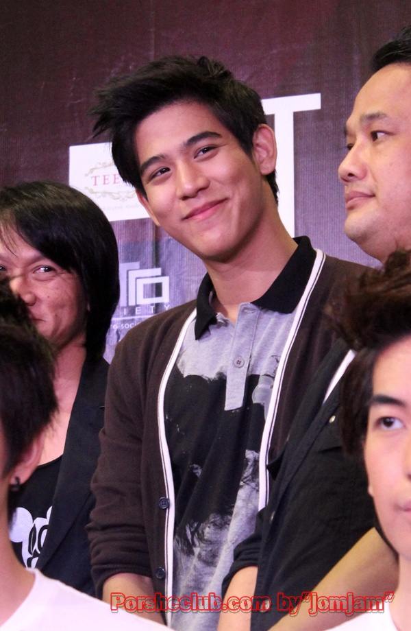 พอร์ช ศรัณย์ ใน งานประกวด U Guys by guy guy Laroche @ โรบินสัน รัตนาธิเบต ค่ะ