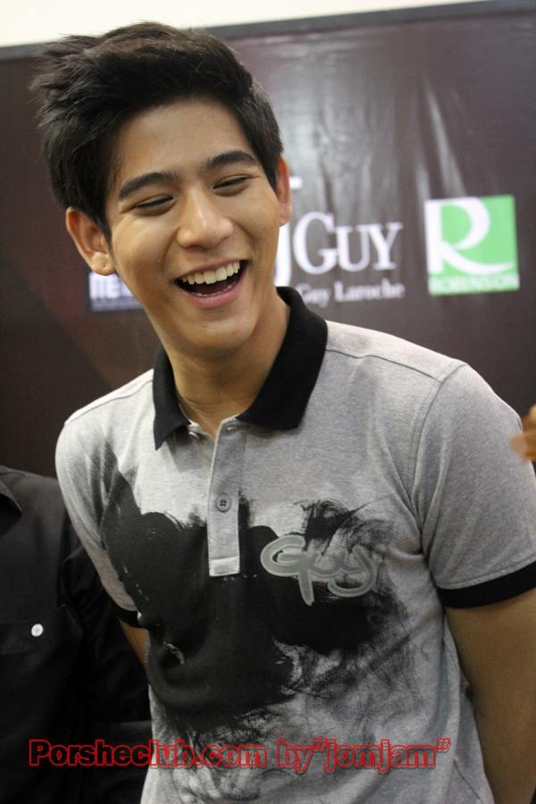 พอร์ช ศรัณย์ ใน งานประกวด U Guys by guy guy Laroche @ โรบินสัน รัตนาธิเบต ค่ะ