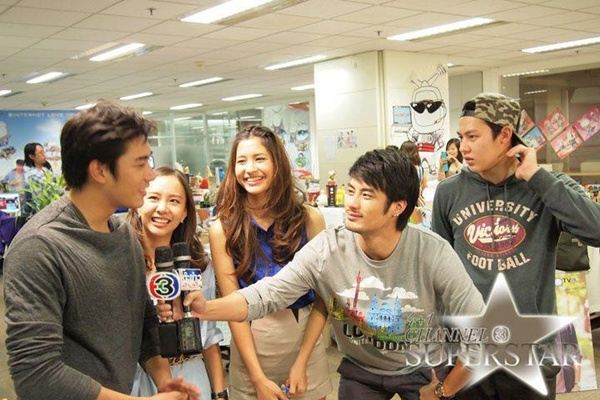 นักแสดงสามหนุ่มเนื้อทอง @ TV3 Star Chat