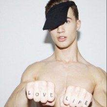 VANGARDIST MAGAZINE: NIKI WIMMER IN  TAKE TWO  BY PHOTOGRAPHER LAURA KARASINSKI