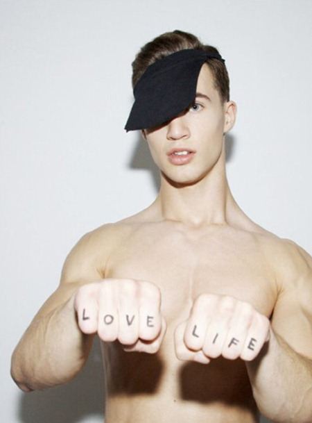 VANGARDIST MAGAZINE: NIKI WIMMER IN "TAKE TWO" BY PHOTOGRAPHER LAURA KARASINSKI