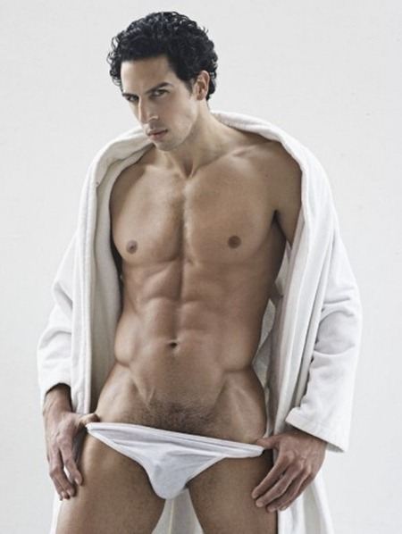 MASCULINE DOSAGE: MEHMET OKAY GETS LEAN!