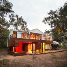 Beach House Architecture Celebrates the Australian Beach Shacks