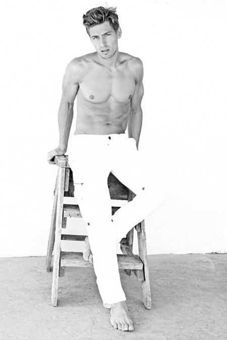 AGENCY: CHRISTIAN DEERBERG WITH KULT BY PHOTOGRAPHER NICOLE LANGHOLZ