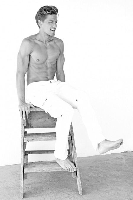 AGENCY: CHRISTIAN DEERBERG WITH KULT BY PHOTOGRAPHER NICOLE LANGHOLZ