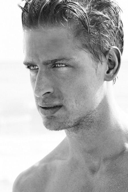 AGENCY: CHRISTIAN DEERBERG WITH KULT BY PHOTOGRAPHER NICOLE LANGHOLZ