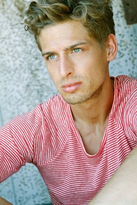 AGENCY: CHRISTIAN DEERBERG WITH KULT BY PHOTOGRAPHER NICOLE LANGHOLZ