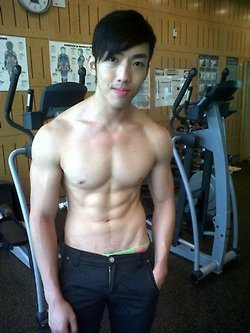 ดูหนุ่มเอเชียก่อนนอนนะครับ