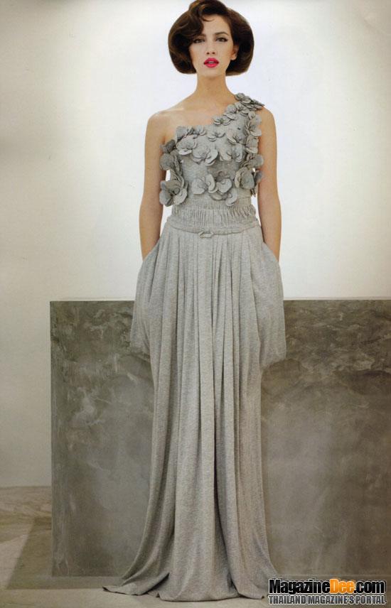 ซาร่า เล็กจ์ @ พลอยแกมเพชร vol. 20 no. 480 January 2012