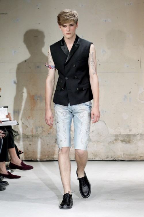Christian Lacroix Spring/Summer 2012 menswear show & backstage
