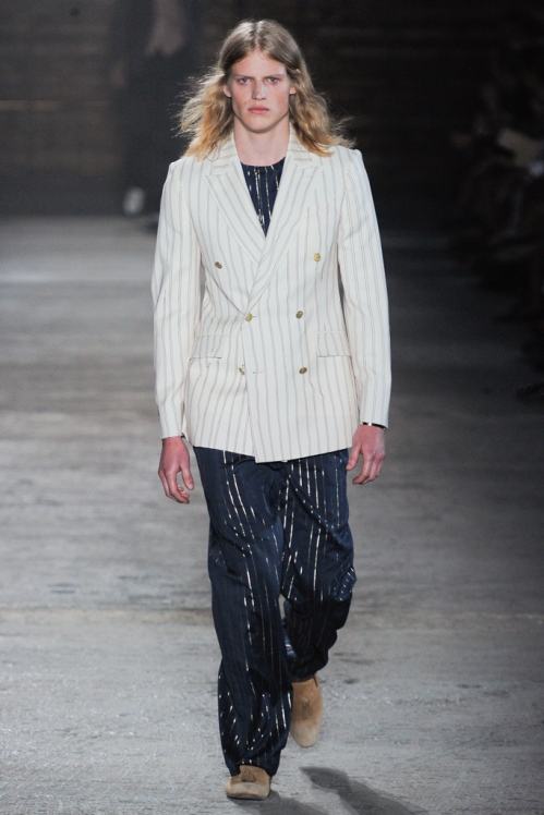 Alexander McQueen Sping/Summer 2012 menswear runway show in Milan