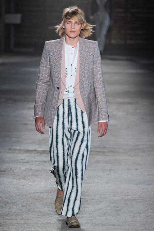 Alexander McQueen Sping/Summer 2012 menswear runway show in Milan