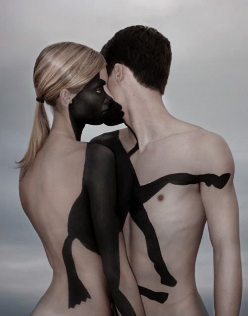 Foulard Fever by Frederik Heyman