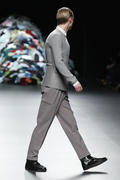 Davidelfin Fall/Winter 2011.2012 Di&oacute;genes Syndrome runway show