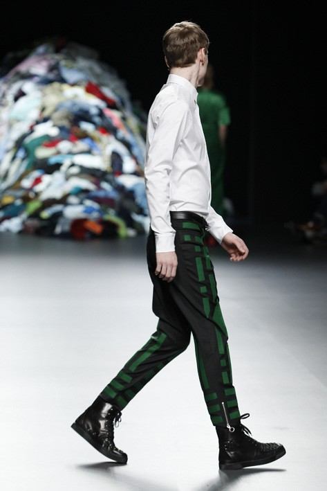 Davidelfin Fall/Winter 2011.2012 Di&oacute;genes Syndrome runway show