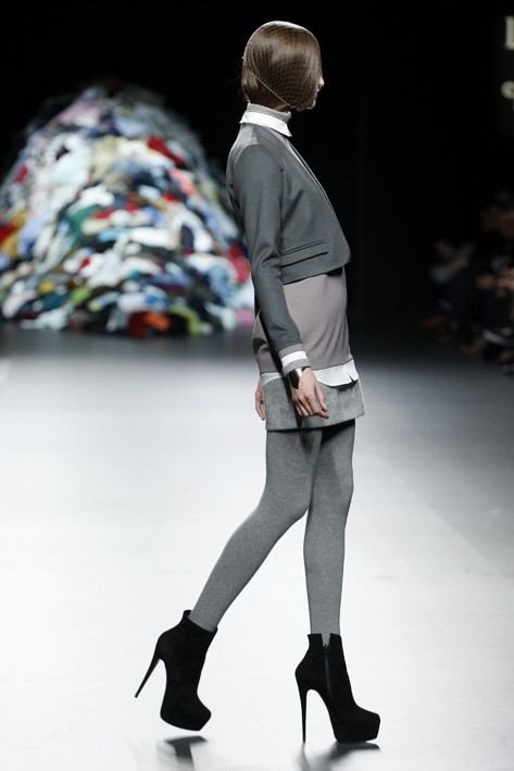 Davidelfin Fall/Winter 2011.2012 Di&oacute;genes Syndrome runway show