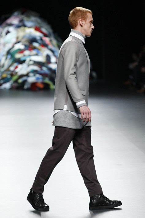 Davidelfin Fall/Winter 2011.2012 Di&oacute;genes Syndrome runway show
