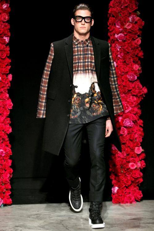 Givenchy menswear Fall/Winter 11.12 runway show in Paris