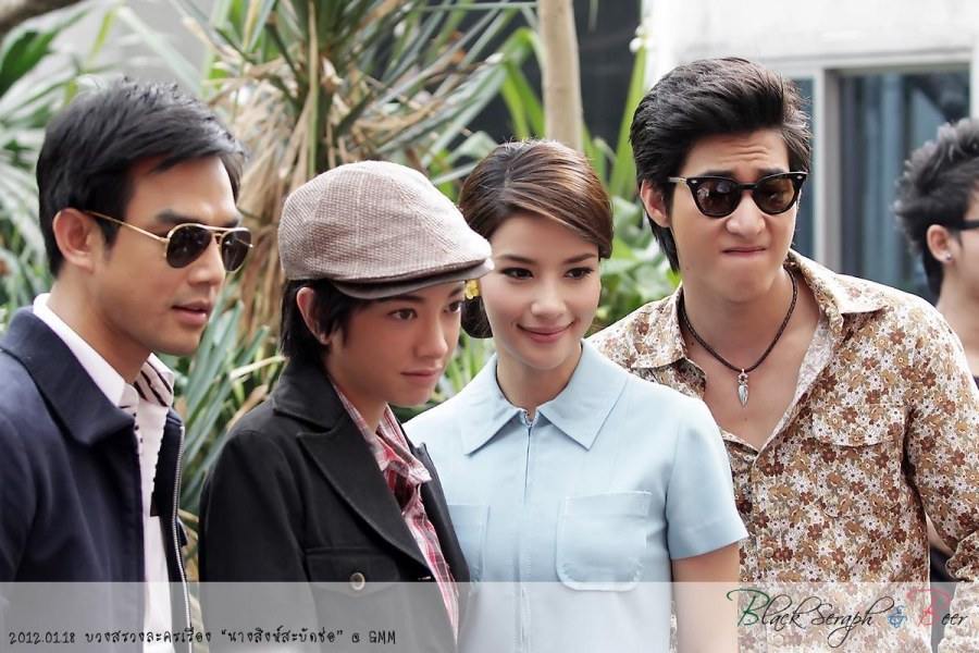 โตโน่และเหล่านักแสดง @ งานบวงสรวงละคร"นางสิงห์สะบัดช่อ"