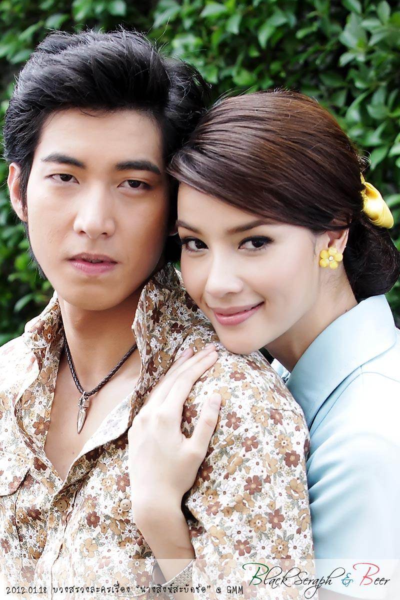 โตโน่และเหล่านักแสดง @ งานบวงสรวงละคร"นางสิงห์สะบัดช่อ"