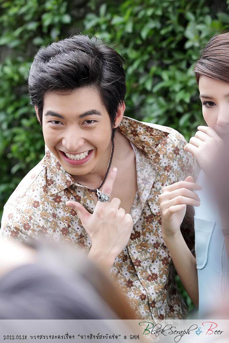 โตโน่และเหล่านักแสดง @ งานบวงสรวงละคร"นางสิงห์สะบัดช่อ"