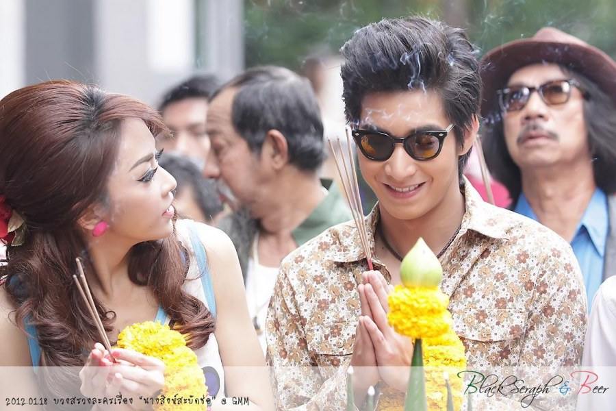 โตโน่และเหล่านักแสดง @ งานบวงสรวงละคร"นางสิงห์สะบัดช่อ"