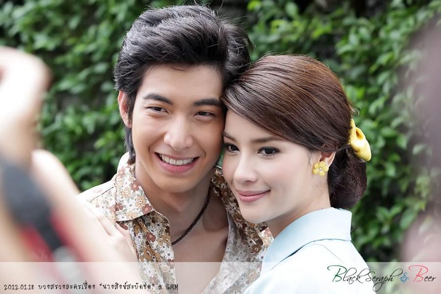 โตโน่และเหล่านักแสดง @ งานบวงสรวงละคร"นางสิงห์สะบัดช่อ"