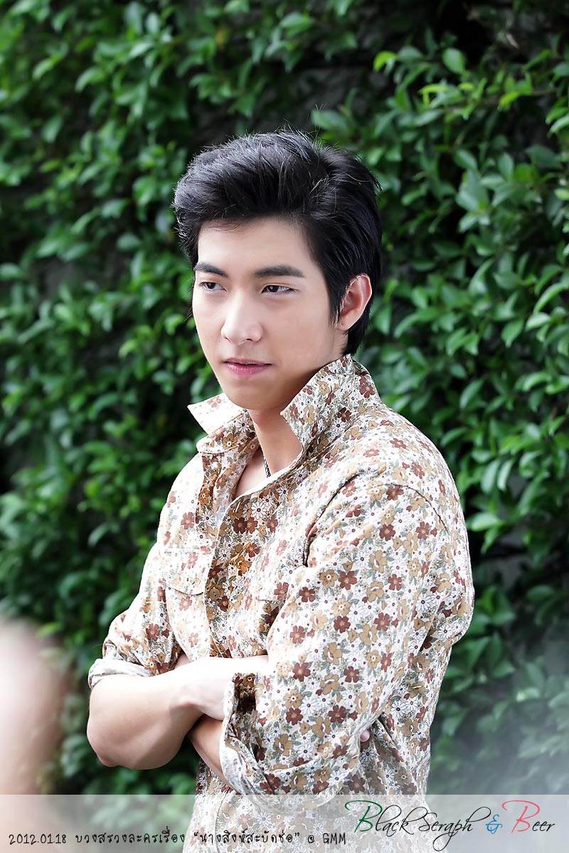 โตโน่และเหล่านักแสดง @ งานบวงสรวงละคร"นางสิงห์สะบัดช่อ"