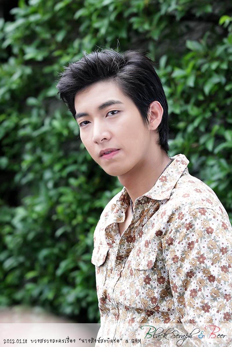 โตโน่และเหล่านักแสดง @ งานบวงสรวงละคร"นางสิงห์สะบัดช่อ"