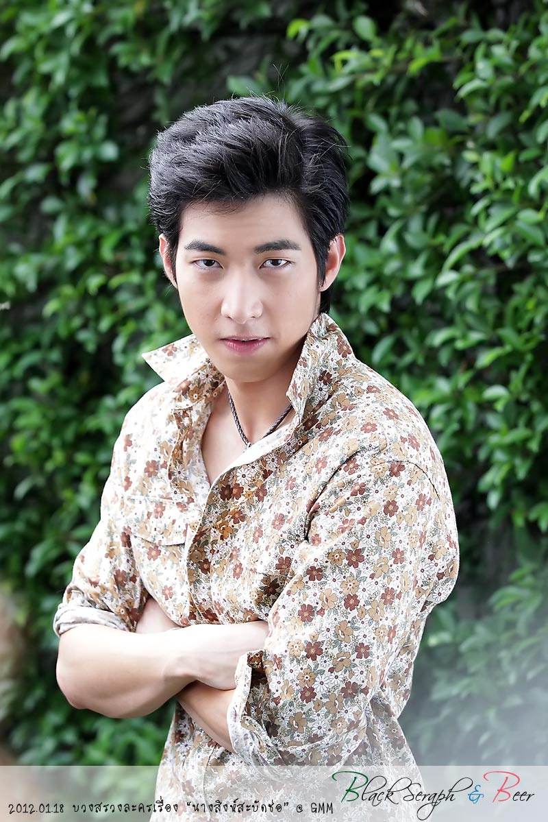 โตโน่และเหล่านักแสดง @ งานบวงสรวงละคร"นางสิงห์สะบัดช่อ"