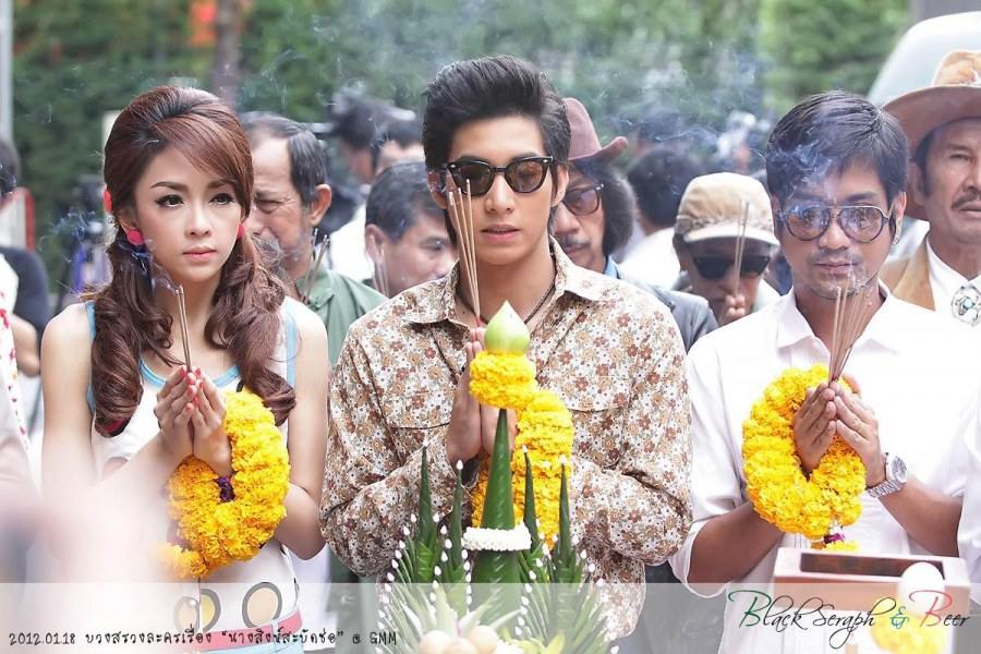 โตโน่และเหล่านักแสดง @ งานบวงสรวงละคร"นางสิงห์สะบัดช่อ"