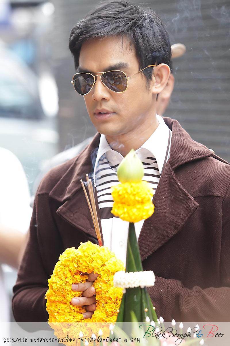 โตโน่และเหล่านักแสดง @ งานบวงสรวงละคร"นางสิงห์สะบัดช่อ"