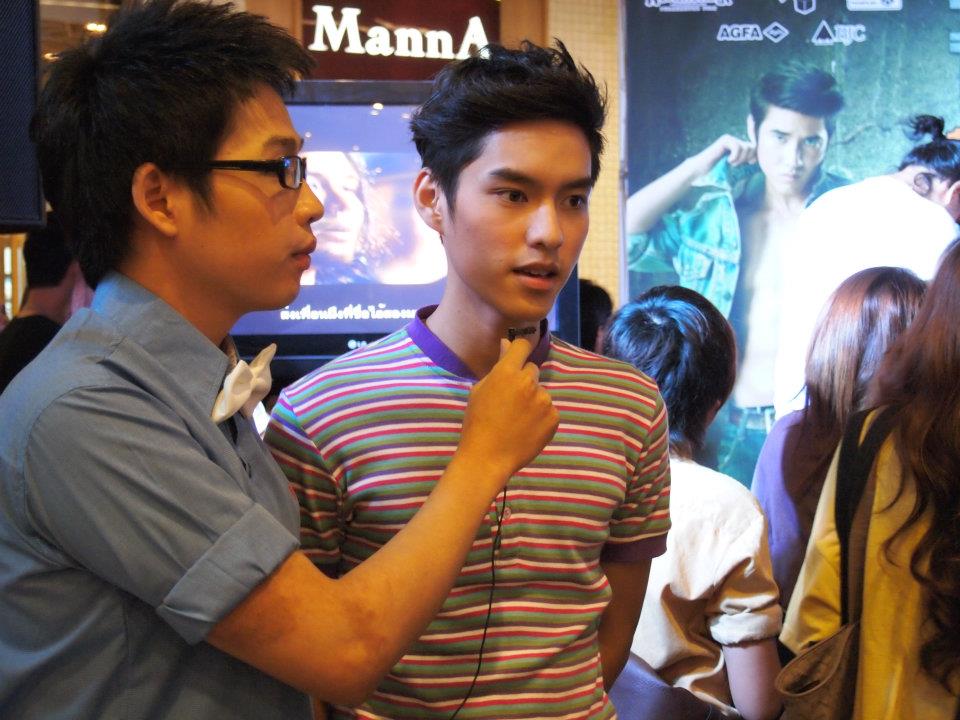 บอส นวไพบูลย์ หนุ่มหล่อมาดกวน ใน ...กู เพื่อนกันจนวันตาย