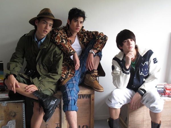 บอส นวไพบูลย์ หนุ่มหล่อมาดกวน ใน ...กู เพื่อนกันจนวันตาย