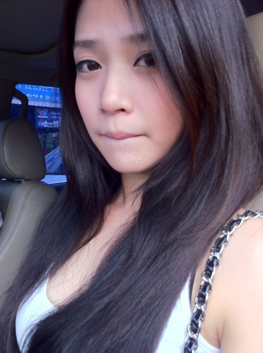 ปลื้ม พี่คนนี้น่ารักมากๆค่ะ..