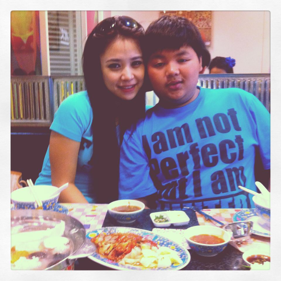 ปลื้ม พี่คนนี้น่ารักมากๆค่ะ..