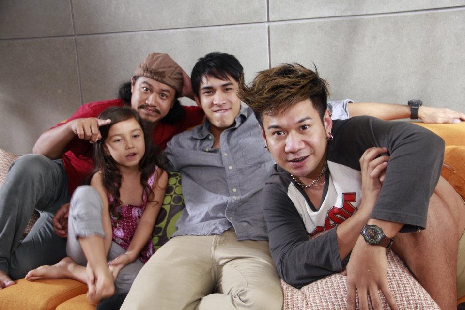 หนังดังสุดสัปดาห์ "โจรห้าร้อยสาวน้อยพันล้าน"