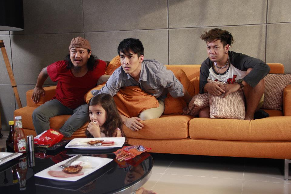 หนังดังสุดสัปดาห์ "โจรห้าร้อยสาวน้อยพันล้าน"