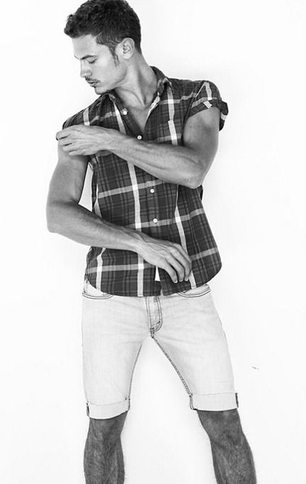 FEATURED PHOTOGRAPHER: THIAGO RIBEIRO BY PHOTOGRAPHER NIKOLAI DE VERA