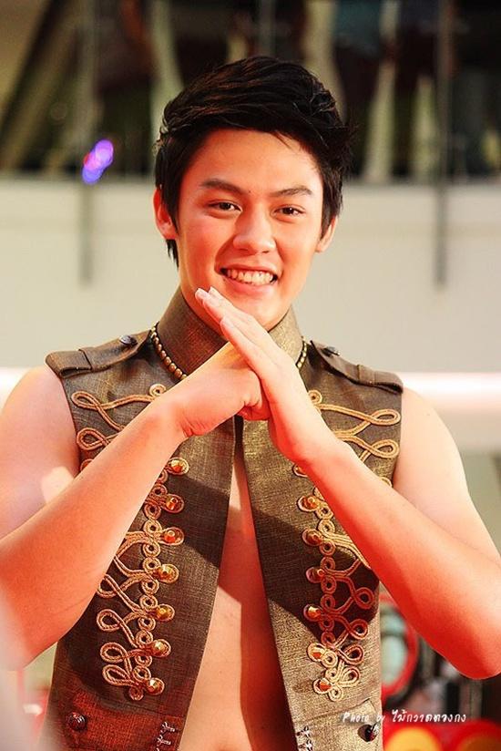 หมาก-ปริญ / มาริโอ้ / เคน-ภูภูมิ งานThe Great Chinese New Year 2012 @ CTW