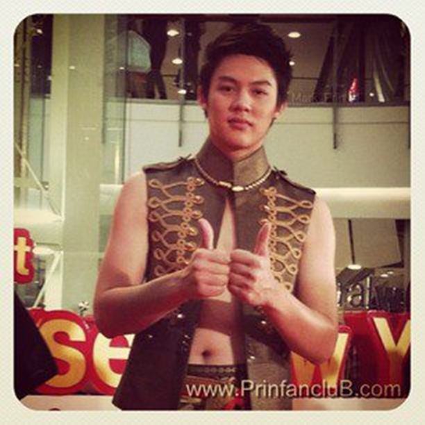 หมาก-ปริญ / มาริโอ้ / เคน-ภูภูมิ งานThe Great Chinese New Year 2012 @ CTW