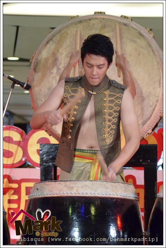 หมาก-ปริญ / มาริโอ้ / เคน-ภูภูมิ งานThe Great Chinese New Year 2012 @ CTW