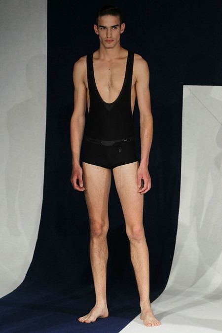 PARIS FASHION WEEK: ALEXIS MABILLE SPRING 2012