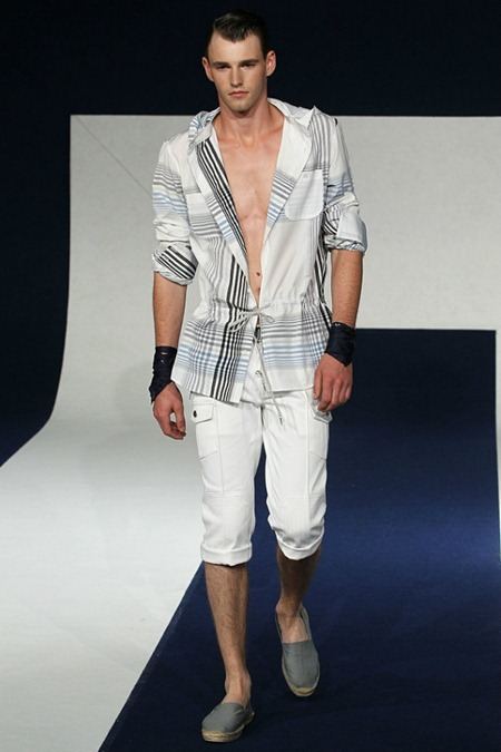 PARIS FASHION WEEK: ALEXIS MABILLE SPRING 2012