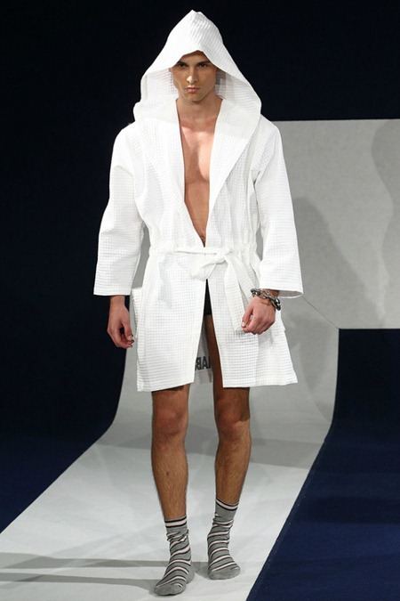 PARIS FASHION WEEK: ALEXIS MABILLE SPRING 2012