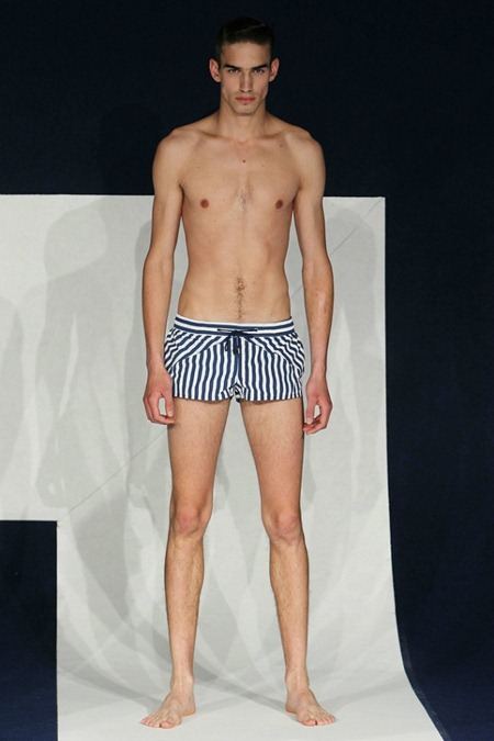 PARIS FASHION WEEK: ALEXIS MABILLE SPRING 2012