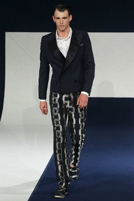PARIS FASHION WEEK: ALEXIS MABILLE SPRING 2012