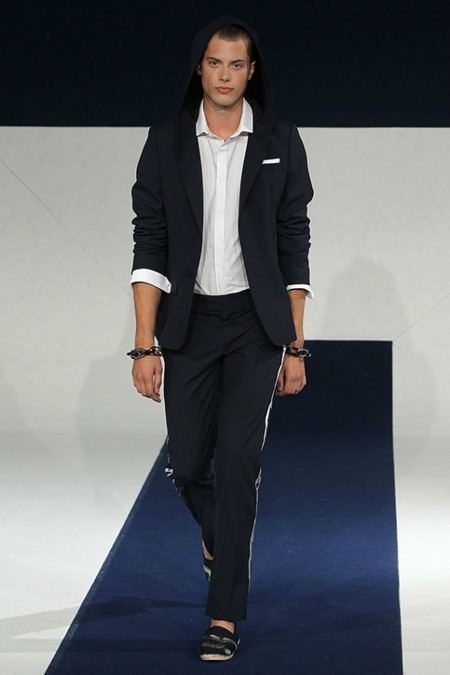 PARIS FASHION WEEK: ALEXIS MABILLE SPRING 2012